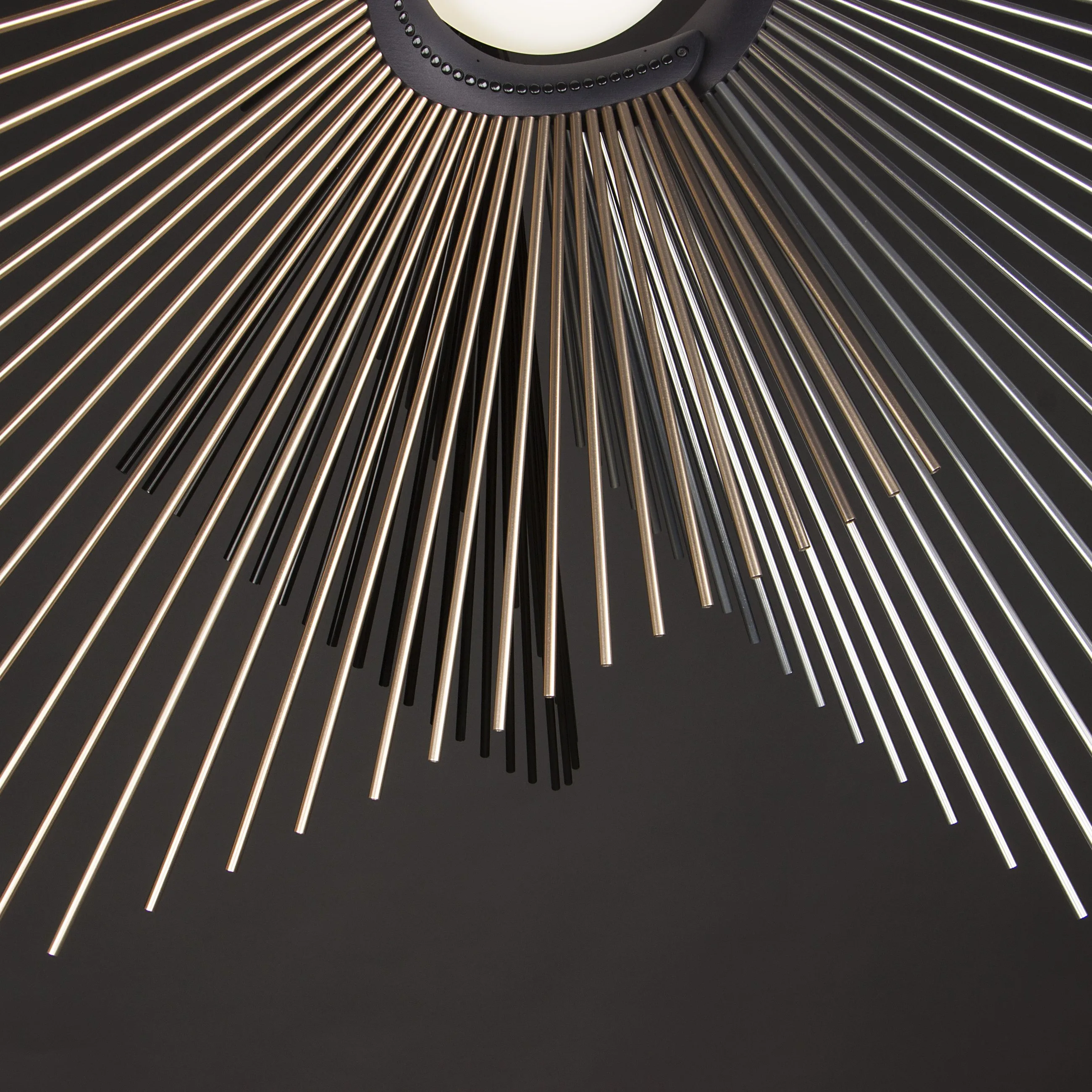 Aloura pendant light, studio photo 3