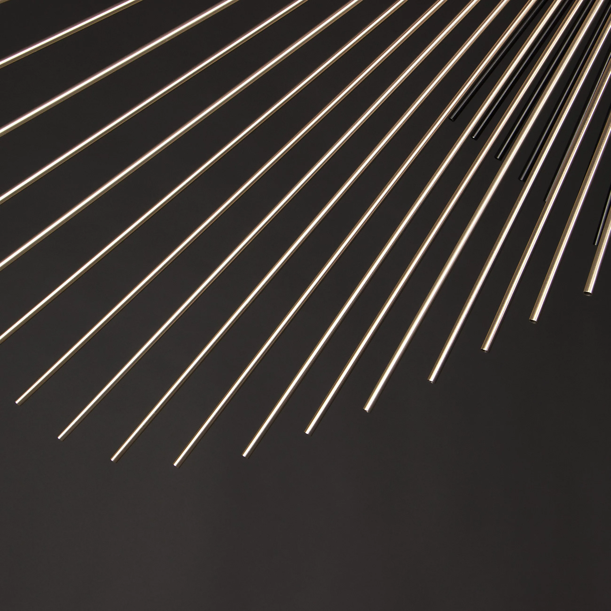 Aloura pendant light, studio photo 4