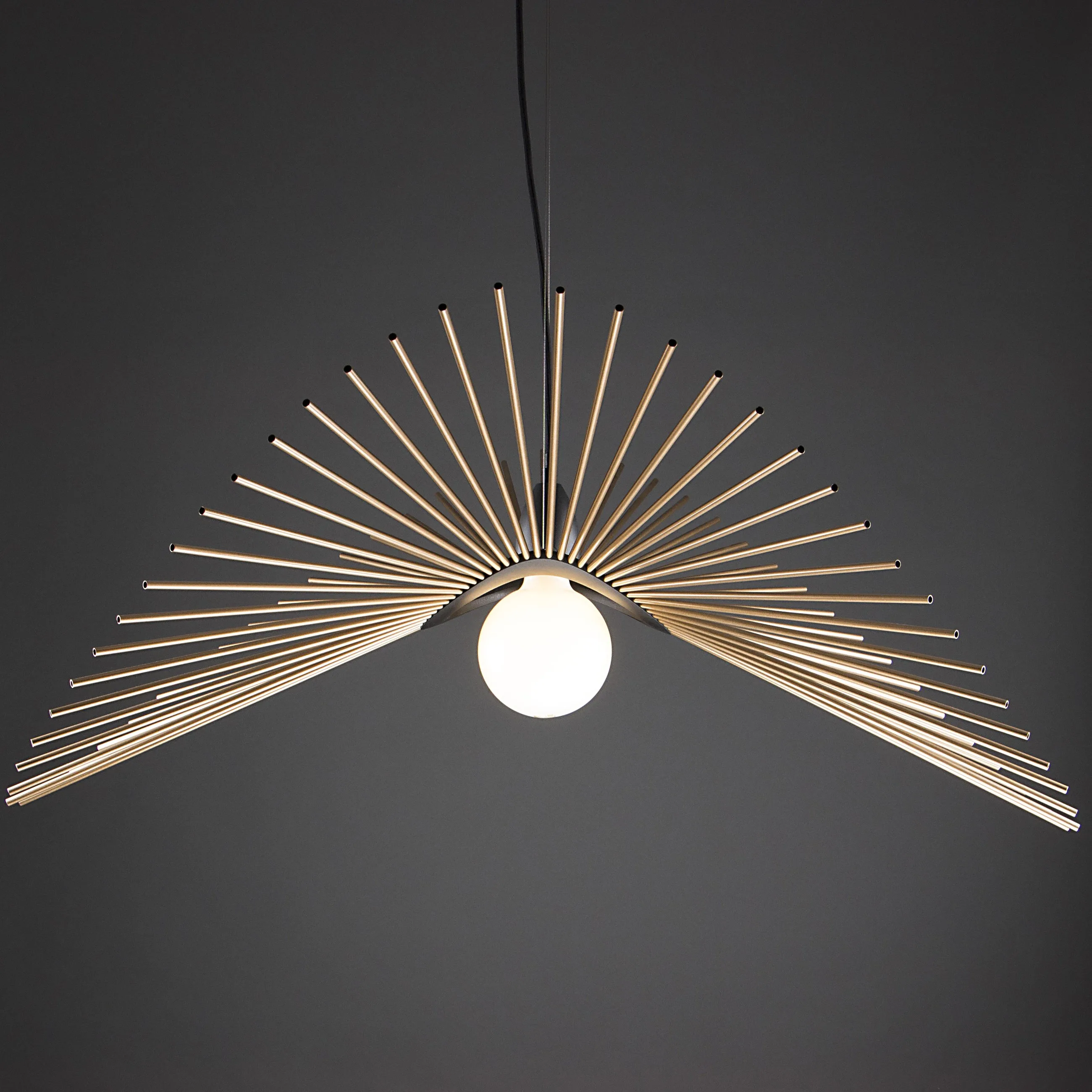 Model 8 pendant light, studio photo 4